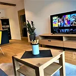 Arietem-apartment - By Mynests Appartamento Grobming