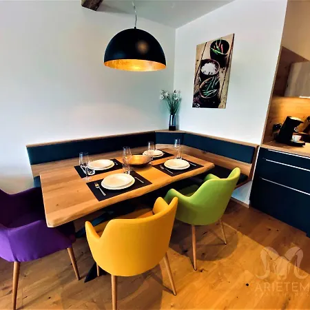 Arietem-apartment - By Mynests *