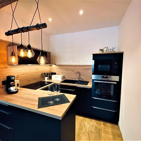 Arietem-apartment - By Mynests *